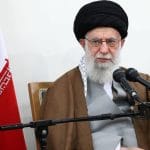 Ke Mana Ayatollah Khamenei? Spekulasi Menguat soal Pengganti Pemimpin Tertinggi Iran Ketidakhadiran Ayatollah Khamenei selama lebih dari tiga minggu memicu spekulasi besar soal kesehatan, stabilitas Iran, dan siapa yang akan menggantikannya.