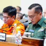 Asrenum Panglima TNI Paparkan Peran TNI dalam Penanggulangan Bencana di Hadapan Tim Pengawas DPR RI Asrenum Panglima TNI Paparkan Peran TNI dalam Penanggulangan Bencana di Hadapan Tim Pengawas DPR RI