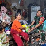 Babinsa Koramil Perdagangan Ulurkan Tangan Peduli, Ringankan Beban Warga di Nagori Bandar Rejo