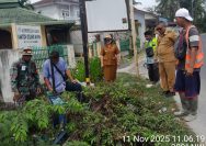 BABINSA KORAMIL 03/SIANTAR SELATAN MONITORING SALURAN IRIGASI BERSAMA CAMAT DAN LURAH SUKA RAJA
