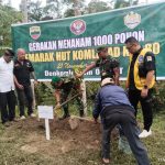 Danramil 16/Panei Tongah Bersama Dandenkomlek dan Perbakin Hijaukan Desa Mekar Sari Raya Lewat Gerakan Menanam 1000 Pohon Danramil 16/Panei Tongah Bersama Dandenkomlek dan Perbakin Hijaukan Desa Mekar Sari Raya Lewat Gerakan Menanam 1000 Pohon