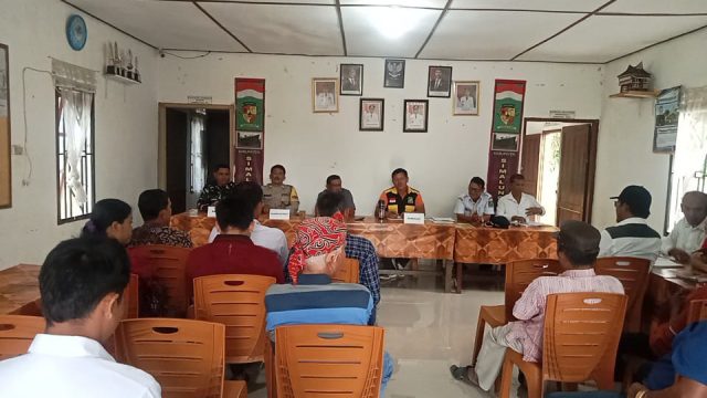 Babinsa Hadiri Musdes, Wujud Sinergi TNI Dukung Perencanaan Pembangunan Nagori Marihat Raja 2026