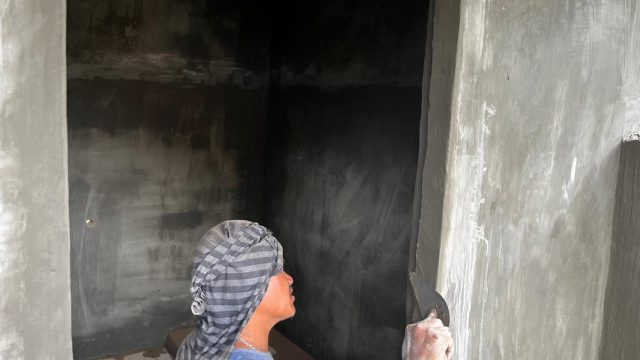 Satgas TMMD Ke-127 Tuntaskan Finishing MCK di Nagori Limag, Warga Segera Nikmati Fasilitas Sanitasi Layak