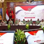 Perkuat Silaturahmi, Panglima TNI Hadiri Pertemuan Purnawirawan TNI di Kemhan.