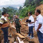 Maruli Siahaan Penyaluran Bantuan Masyarakat Terdampak Bencana Banjir-longsor Di Wilayah Sembahe.