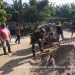 Babinsa Tanah Jawa Kawal Uji Trail Jalan Beton Desa, Wujud Nyata Kepedulian untuk Akses Warga