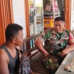 Babinsa Koramil 02/Sungai Limau Komsos Dengan Warga Binaan. Babinsa Koramil 02/Sungai Limau Komsos Dengan Warga Binaan.