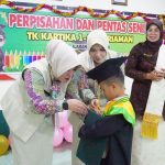 Perpisahan dan Pentas Seni TK Kartika 1-59 Meriah Digelar di Kodim 0308/Padang Pariaman. Perpisahan dan Pentas Seni TK Kartika 1-59 Meriah Digelar di Kodim 0308/Padang Pariaman.