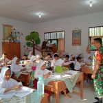 Dari Ruang Kelas untuk Indonesia, Babinsa Serbelawan Bangun Karakter Generasi Penerus Bangsa. Dari Ruang Kelas untuk Indonesia, Babinsa Serbelawan Bangun Karakter Generasi Penerus Bangsa.