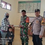 Babinsa dan Bhabinkamtibmas Bah Sorma Dampingi Penyaluran Bantuan MBG 3B, Warga Merasa Lebih Tenang dan Terlayani
