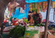 JELANG IDUL ADHA, BABINSA SERBELAWAN TURUN KE PASAR PANTAU HARGA BAHAN POKOK.