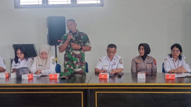 Sinergi Lintas Sektor Perkuat Layanan Kesehatan, Danramil Siantar Barat Hadiri Rapat Evaluasi dan Sosialisasi Program Kesehatan.