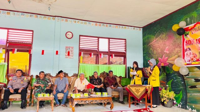 Danramil 08/Sungai Geringging Hadiri Acara Perpisahan SDN 15 Sungai Geringging.