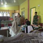 Babinsa 07/Pauh Kambar dan Bhabinkamtibmas Monitoring Pelipatan Surat Suara di Nagari Padang Bintungan.