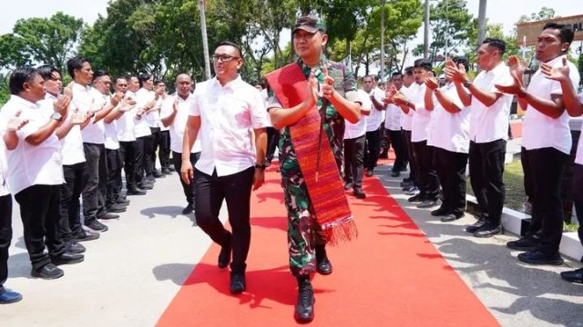 Pangdam I/BB Kunjungi Deninteldam I/BB, Tekankan Profesionalisme dan Kemampuan Intelijen.