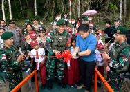 Satgas Pamtas Yonarhanud 1 Kostrad Resmikan Jembatan Peleng, Buka Akses dan Harapan Baru Warga Perbatasan.