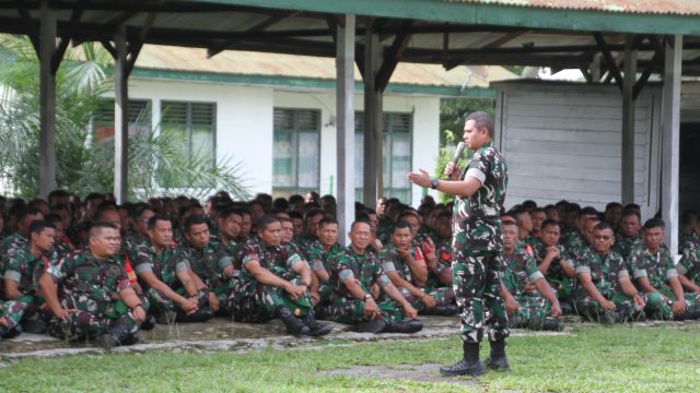 Pimpin Apel Pengecekan Personil, Dandim 0207/Simalungun Berikan Arahan Kepada Seluruh Prajurit.