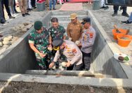 KAPOLRES BINJAI HADIRI PELETAKAN BATU PERTAMA PEMBANGUNAN PT NATURAL TIRTA SEGAR DI LANGKAT.