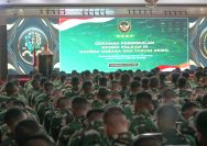 Pesan Menko Polkam untuk Taruna Akmil: Jaga Kekompakan, Tingkatkan Kompetensi dan Dekatlah dengan Anak Buah.