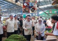 Sidak Pasar Induk Kramat Jati, Kepala Staf Kepresidenan pastikan pasokan pangan melimpah dan inflasi terkendali