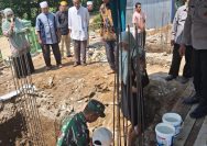 Peletakan Batu Pertama Masjid Al Hidayah, Babinsa Serbelawan Hadir Menguatkan Semangat Gotong Royong Warga.