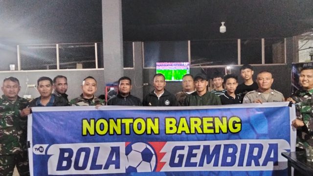 Semangat Sepak Bola Dunia Menggema di Serbalawan dan Sidamanik, Kodim 0207/Simalungun Gelar Nobar Bersama Warga.