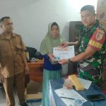 Babinsa 06/Kampung Dalam Dampingi Pembagian BLT Dana Desa Wilayah Binaan.