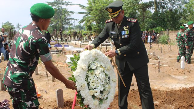 Dandim 0207/Simalungun Pimpin Upacara Pemakaman Alm. Koptu Agus Kurniawan.
