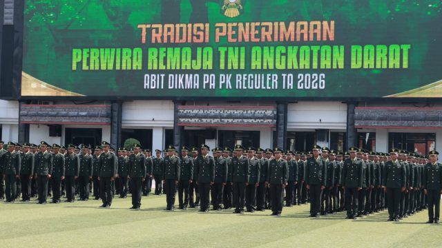 Dankodiklatad Hadiri Tradisi Penerimaan Paja PK, Wakasad Tegaskan Pentingnya SDM TNI AD yang Tangguh dan Adaptif.