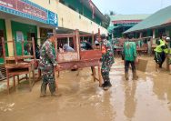 Banjir Surut, TNI-Polri dan Forkopimca Bergerak Cepat Bantu Warga Serbelawan Pulihkan Kondisi.