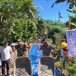 Dukung Pembangunan Wilayah Binaan, Babinsa Koramil 08/Bangun Turun Langsung Dampingi Rabat Beton 198 Meter.