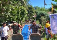 Dukung Pembangunan Wilayah Binaan, Babinsa Koramil 08/Bangun Turun Langsung Dampingi Rabat Beton 198 Meter.
