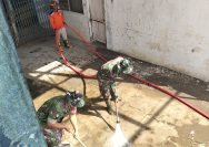 Sinergi TNI-Polri dan Forkopimca Bersihkan Lapangan Dobana, Wujudkan Lingkungan Bersih dan Semangat Kebersamaan di Serbelawan.