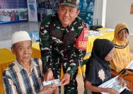 Pastikan Transparan dan Lancar, Babinsa Dampingi Pembagian BLT Dana Desa Tahap II di Dolok Maraja.