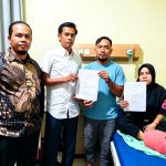 Posting Buah Naga Berulat, Berujung Teror 18 Jam dan Serangan di Sekolah — Hampir Dua Bulan Berlalu, Guru Madrasah Ini Masih Menunggu Gelar Perkara yang Tak Kunjung Dipanggil Posting Buah Naga Berulat, Berujung Teror 18 Jam dan Serangan di Sekolah — Hampir Dua Bulan Berlalu, Guru Madrasah Ini Masih Menunggu Gelar Perkara yang Tak Kunjung Dipanggil