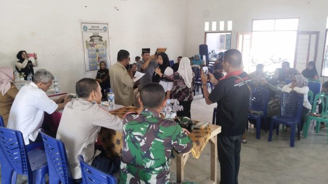 Pelantikan Tungkat Nagori Bandar Masilam Berlangsung Khidmat, Babinsa Perkuat Kolaborasi dengan Pemerintah Desa.