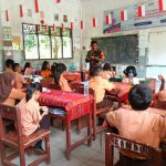 Tanamkan Nasionalisme Sejak Dini, Babinsa Kodim 0207/Simalungun Bekali Siswa SD Wawasan Kebangsaan. Tanamkan Nasionalisme Sejak Dini, Babinsa Kodim 0207/Simalungun Bekali Siswa SD Wawasan Kebangsaan.