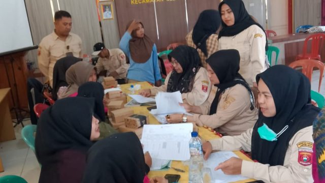 KEPALA UPTD PUSKESMAS GEDUNG SURIAN PIMPIN LANGSUNG KEGIATAN POSYANDU DI PEKON GEDUNG SURIAN.