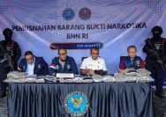 BNN AMANKAN WNA CHINA BAWA 14,6 KG GANJA DI SOEKARNO-HATTA.