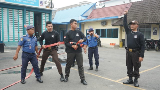 Tingkatkan Kesiapsiagaan, PLN UP3 Pematangsiantar Gelar Pelatihan dan Simulasi Tanggap Darurat