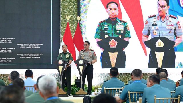 PEJABAT UTAMA BNN RI IKUTI ARAHAN PRESIDEN PRABOWO DI ISTANA NEGARA.