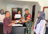 Perkuat Kepedulian Sosial, Babinsa Koramil 10/Tanah Jawa Dampingi Penyaluran BLT Dana Desa kepada 60 KPM di Nagori Bah Jambi.