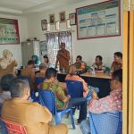 Perkuat Koordinasi Pemerintahan dan Pembangunan, Babinsa Koramil 16/Panei Tongah Hadiri Rapat Harungguan di Nagori Simbolon Tengkoh. Perkuat Koordinasi Pemerintahan dan Pembangunan, Babinsa Koramil 16/Panei Tongah Hadiri Rapat Harungguan di Nagori Simbolon Tengkoh.