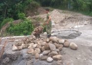 Dukung Program Pemerintah, Kodim 0207/Simalungun Bersama Warga Percepat Pembangunan Jembatan Beton di Nagori Tiga Bolon.