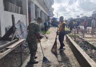 Jumat Bersih di Pasar Pekan Raya, TNI-Polri dan Masyarakat Bersatu Jaga Kebersihan Lingkungan.