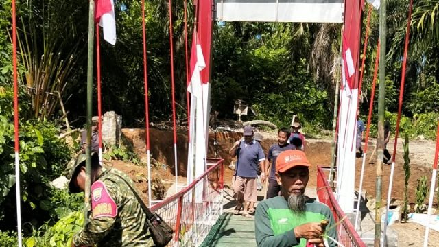 Jembatan Gantung Bosar Galugur Rampung 100 Persen, Kodim 0207/Simalungun Hadirkan Akses Penghubung bagi Masyarakat.